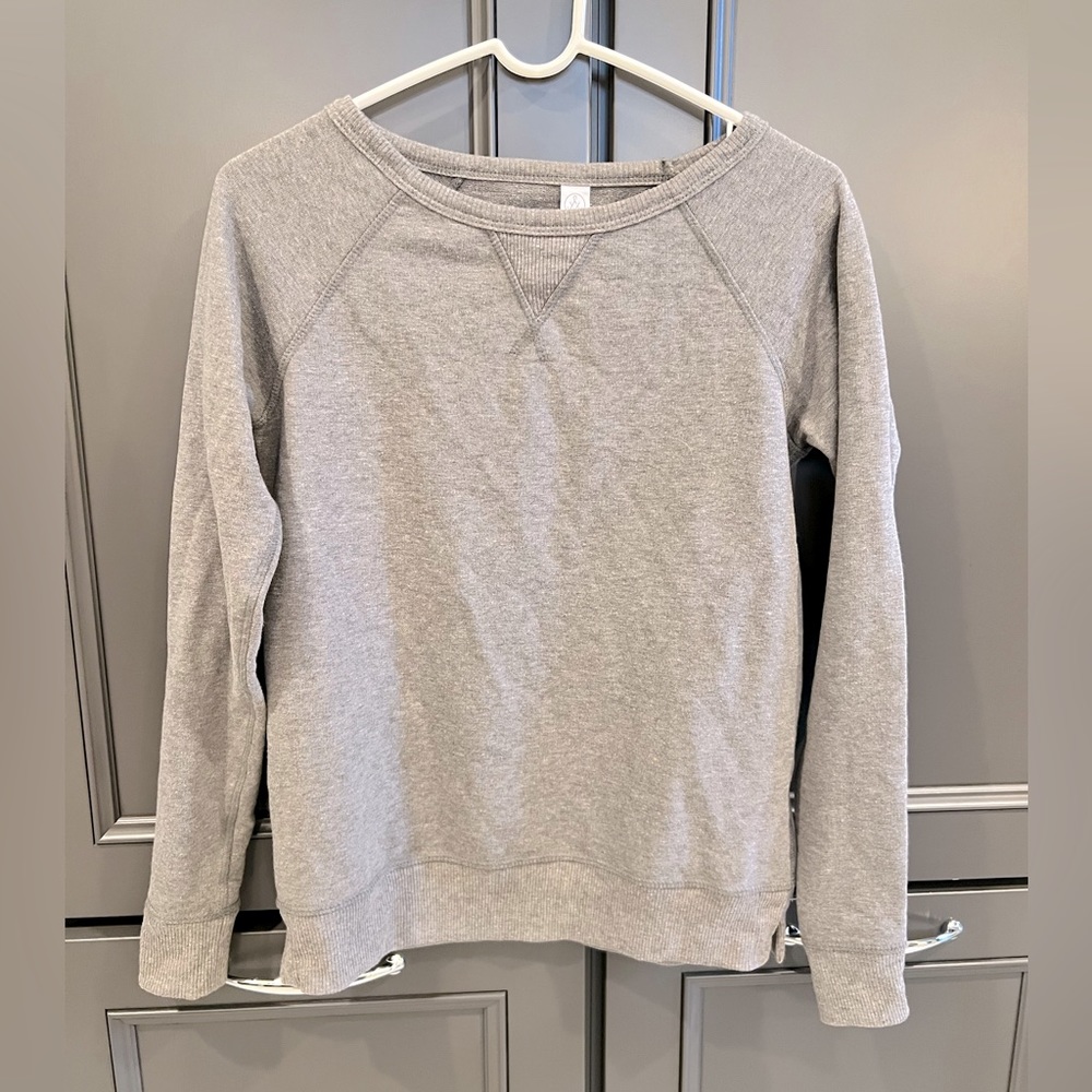 Alternative gray pullover, size XS